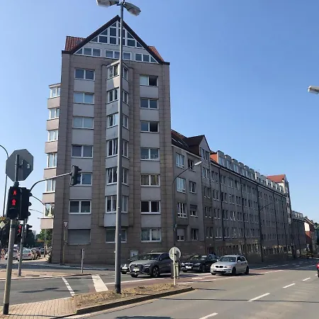 Small Near Main Station And Trade Fair 公寓