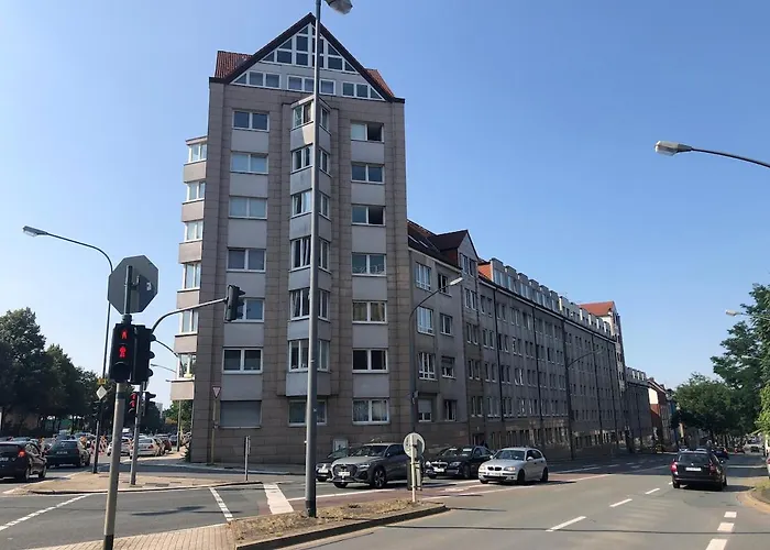 Small Near Main Station And Trade Fair Апартаменты